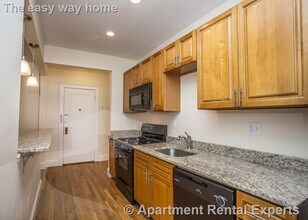 138 Highland Ave in Somerville, MA - Foto de edificio - Building Photo