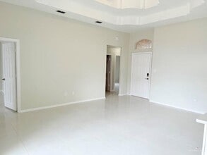 10 Northgate Ln in McAllen, TX - Building Photo - Building Photo