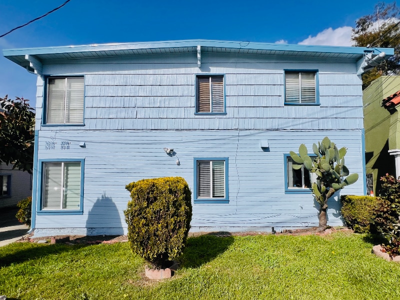 3218 Hyde St in Oakland, CA - Building Photo