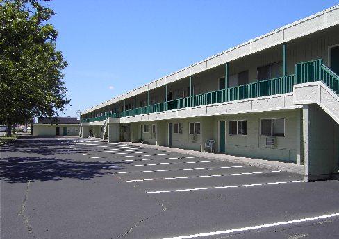 Starvista Apartments in Kennewick, WA - Foto de edificio