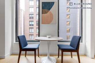 241 W 28th St in New York, NY - Foto de edificio - Building Photo