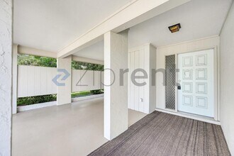 1624 Whitehead Dr in Sarasota, FL - Building Photo - Building Photo