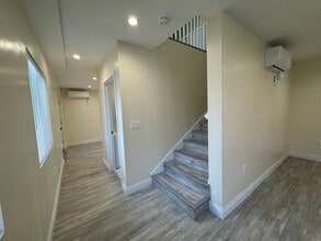 756 Harps St in San Fernando, CA - Building Photo - Building Photo