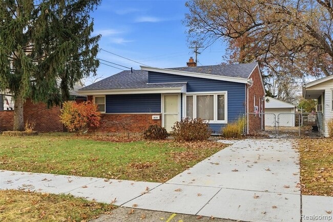 25118 Lehigh St, Unit 3A in Dearborn Heights, MI - Foto de edificio - Building Photo