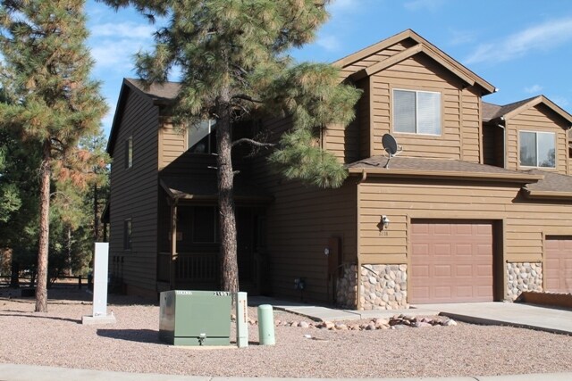 6118 E Starlight Ridge Pkwy in Lakeside, AZ - Building Photo