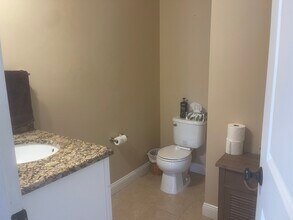 23 Skyview Dr in Millbury, MA - Building Photo - Building Photo