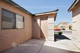 3021 W La Madre Way in North Las Vegas, NV - Building Photo - Building Photo