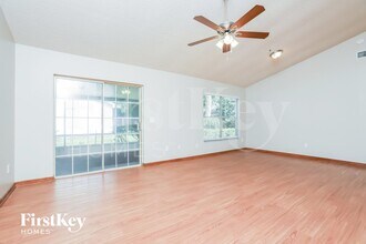 104 Hazel Blvd in Sanford, FL - Foto de edificio - Building Photo