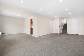 15-72-72 216th St in Queens, NY - Building Photo - Building Photo