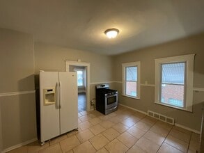 8101 Grand Division Ave in Cleveland, OH - Building Photo - Building Photo