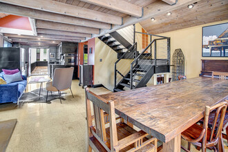 1629 13th Ave in Seattle, WA - Building Photo - Interior Photo