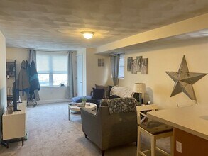 113 Porter St, Unit 1 in Boston, MA - Building Photo - Building Photo