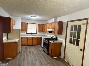 2451 Nugget Dr SW in Conyers, GA - Building Photo - Building Photo