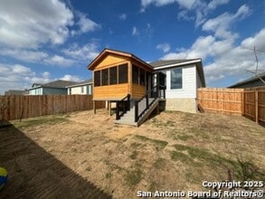248 Cowboy Rdg in Pleasanton, TX - Building Photo - Building Photo