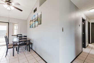 4 Bedroom, 2 Bath house with New Carpet in Alamogordo, NM - Building Photo - Building Photo