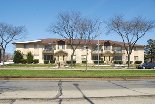 8626-8640 W Appleton Ave Apartments