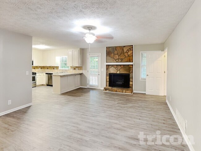 145 Victoria Station in Woodstock, GA - Foto de edificio - Building Photo