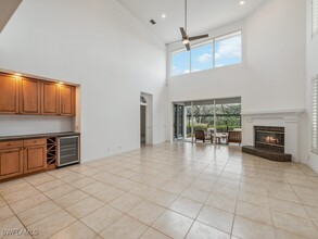 3868 Clipper Cove Dr in Naples, FL - Foto de edificio - Building Photo