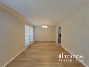 11814 Gravetree St in San Antonio, TX - Building Photo - Building Photo
