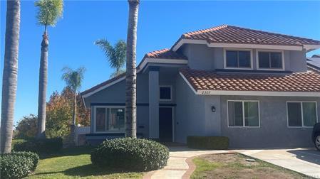 2307 Patriot Way in Corona, CA - Building Photo