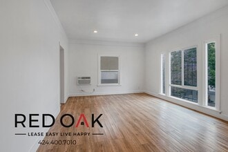1818 Whitley Ave, Unit 202 in Los Angeles, CA - Foto de edificio - Building Photo