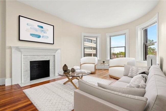 1010 Massachusetts Ave in Cambridge, MA - Building Photo - Building Photo