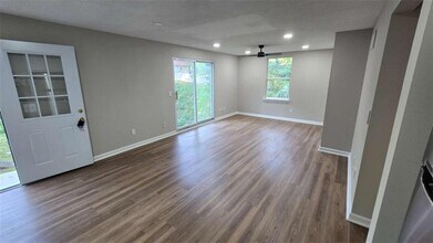 3025 Mangum Dr in Cumming, GA - Building Photo - Building Photo