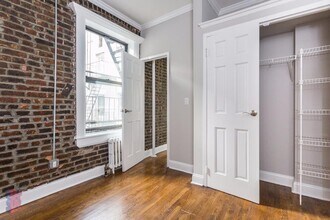 432 E 13th St, Unit 14 in New York, NY - Foto de edificio - Building Photo