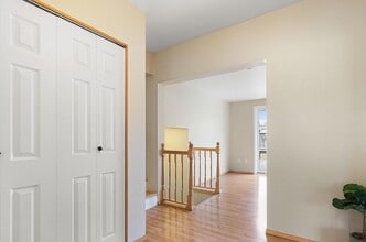 3030 Bettles Bay Loop in Anchorage, AK - Foto de edificio - Building Photo