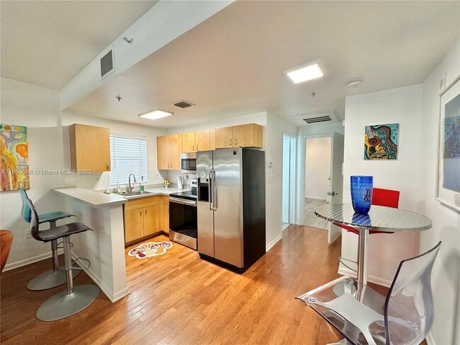 1542 Drexel Ave in Miami Beach, FL - Building Photo - Building Photo