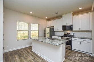 3215 Lisburn St in Mint Hill, NC - Building Photo - Building Photo