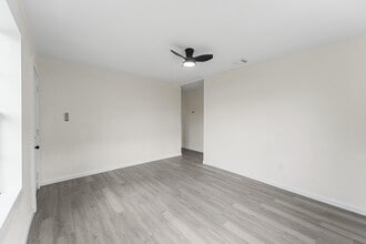 4715 Engleford St in Houston, TX - Building Photo - Building Photo