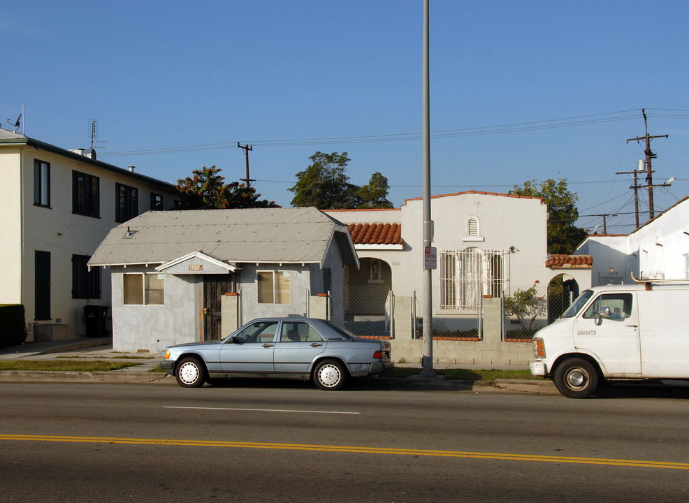 5869 West Blvd in Los Angeles, CA - Building Photo