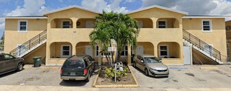 749 SW Avenue C, Unit 2 in Belle Glade, FL - Building Photo
