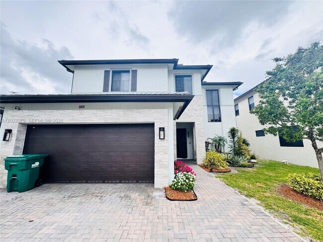 8108 NW 48th Terrace