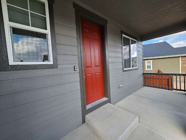 1385 Castle Creek Cir in Castle Rock, CO - Building Photo - Building Photo