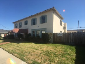 335 Soledad St in Salinas, CA - Foto de edificio - Primary Photo