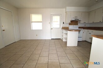 803 Michelle Dr in Copperas Cove, TX - Foto de edificio - Building Photo