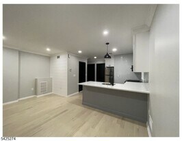 40 Grant St in Morristown, NJ - Building Photo