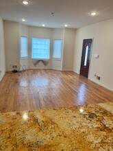 111 7th St, Unit 2F in Harrison, NJ - Building Photo - Building Photo