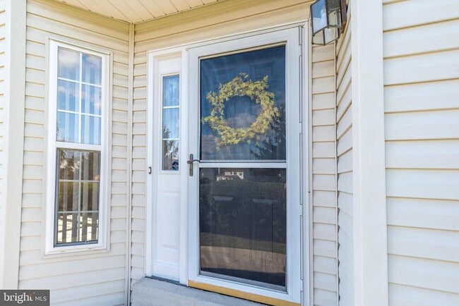 property at 940 Bentley Ct