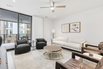 82 Island Dr in Horseshoe Bay, TX - Building Photo - Building Photo