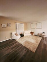 264 Lincoln Dr in Bartlett, IL - Building Photo - Building Photo