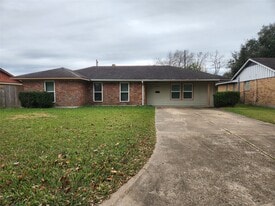 9918 Ebb St in Houston, TX - Building Photo