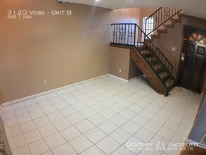 3120 Voss Dr-Unit -Unit B in El Paso, TX - Foto de edificio - Building Photo