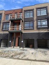 274 Dalhousie St in Vaughan, ON - Building Photo - Building Photo