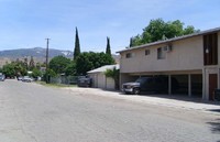 25400 Pumalo St in San Bernardino, CA - Foto de edificio - Building Photo