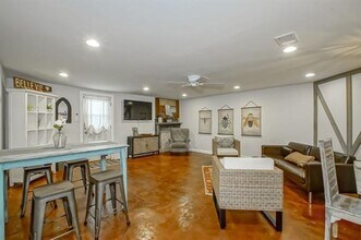 4176 Vincennes Pl in New Orleans, LA - Building Photo - Building Photo