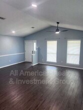 989 Claeven Cir in Fort Walton Beach, FL - Building Photo - Building Photo