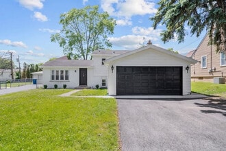788 N Emroy Ave in Elmhurst, IL - Foto de edificio - Building Photo
